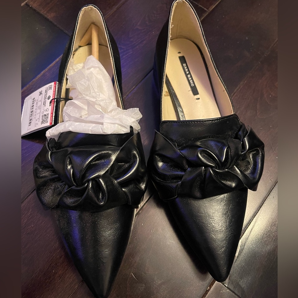 NWT Zara faux leather loafers/flats